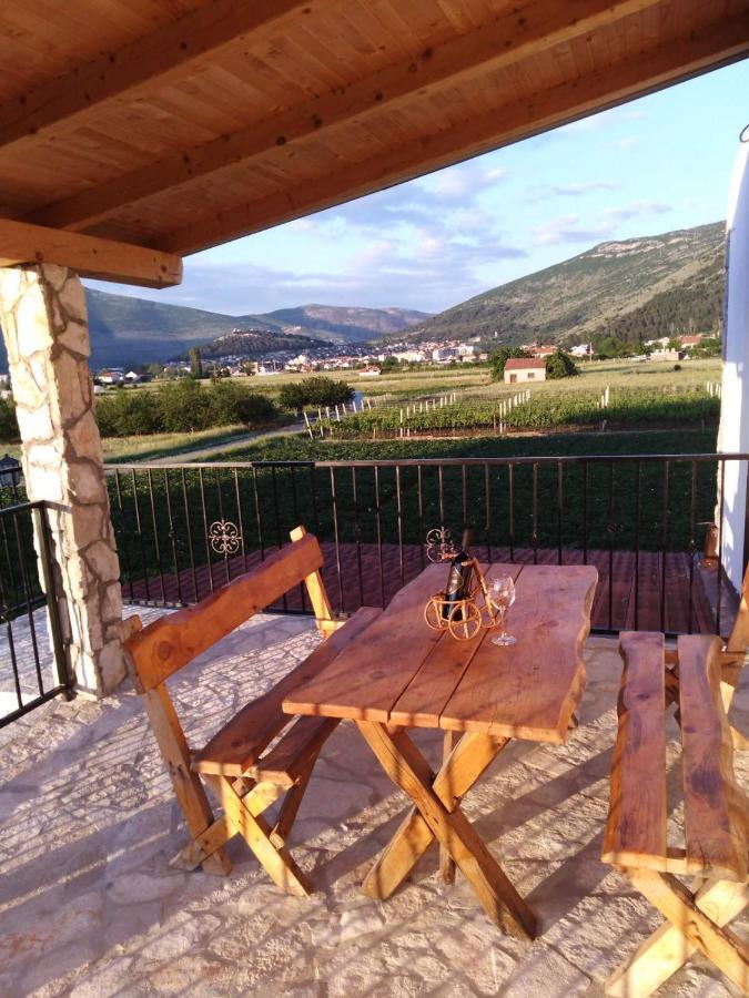 Vinarija "Delmo" Apartments Trebinje Exterior photo