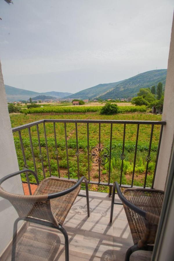 Vinarija "Delmo" Apartments Trebinje Exterior photo